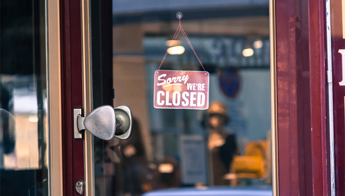 【出国早报】美国考虑关闭移民局海外站点；华人认为澳洲10年父母签证太贵；加拿大房产开发商债务创新高