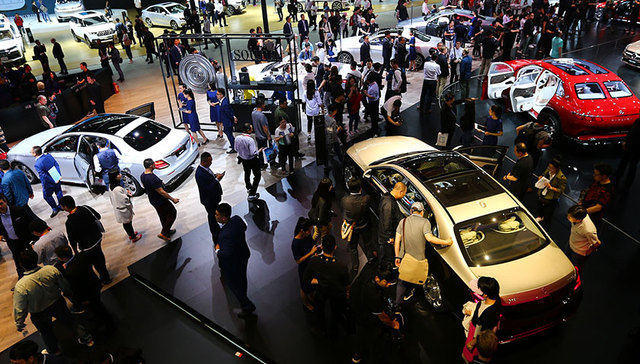 央视财经评论|进口车密集降价，车市会有啥变化？