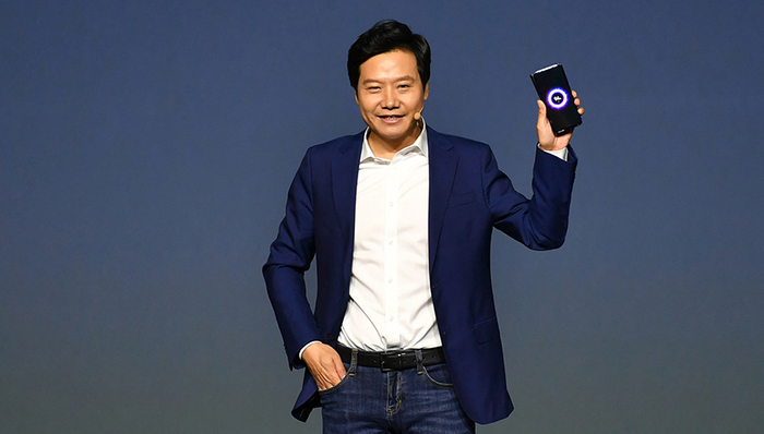 董明珠,雷军,小米,营收,10亿赌约,格力电器,赌约,铁娘子,追赶者,报告期内