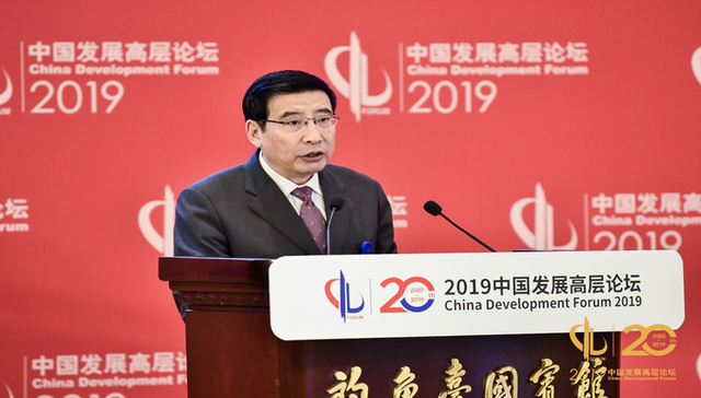 工信部长苗圩：在制造业发展上，政府要减少微观管理