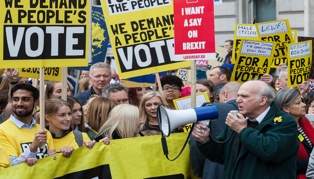 消失的英国中产阶级：基于6000万逝者遗嘱的研究