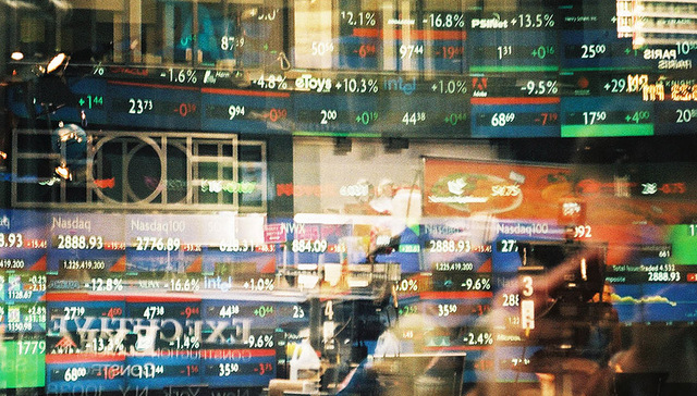 融通基金,涨格局,景顺长城基金,价值股,买入金额,大盘突破,个股下跌,仓位,权重股,沪指