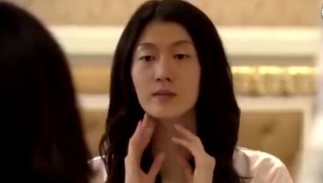 AI换脸给我看哭了