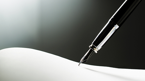 中共中央办公厅印发《公务员职务与职级并行规定》