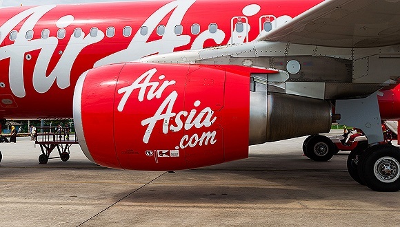 宣传“到泰国爽一下”，亚航广告引发争议遭下架