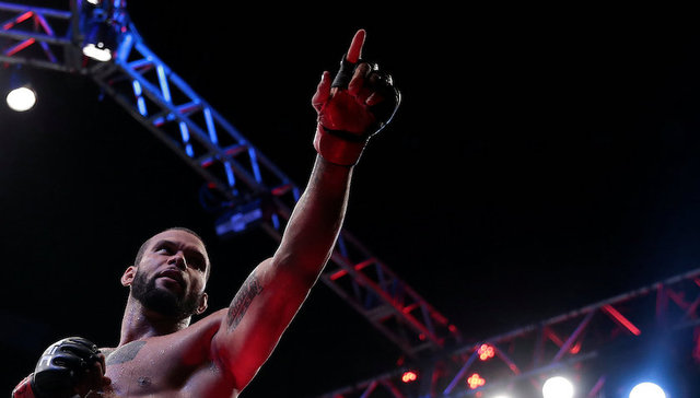 趣头条,,UFC,,体育短视频