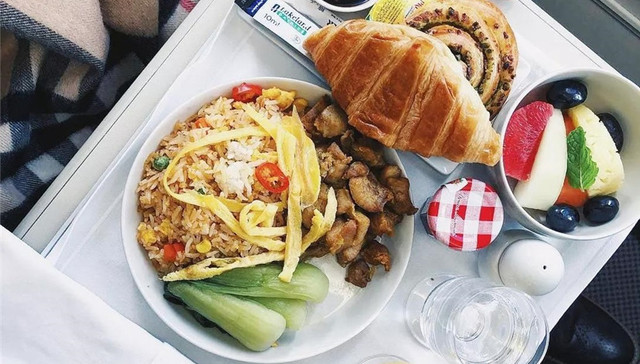 跨时区长途飞行保命指南