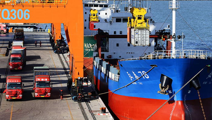 丹东港,救命稻草