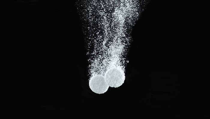 【界面晚报】三部门：5月1日起对芬太尼类物质实施整类列管 中国大减税今起生效