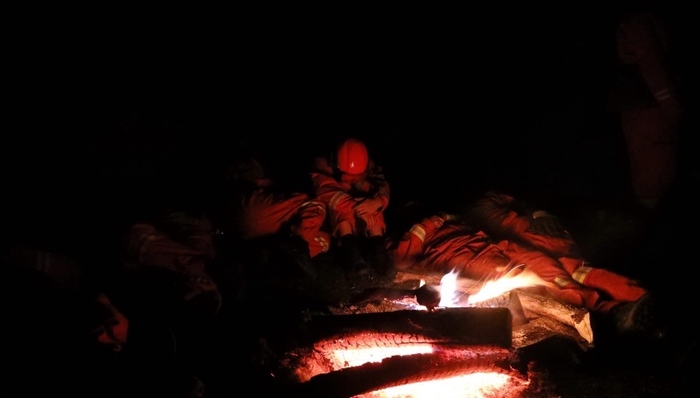 山火,央视新闻,一般森林火灾,计划烧除,森林消防,可燃物,林业大学,火场,队员,森林大火