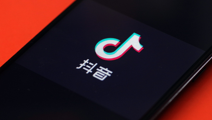 【文娱早报】抖音和TikTok的音乐授权即将到期 2019英国奥利弗奖公布结果