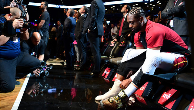 NBA季后赛各就各位：火箭跌至西部第四，活塞搭上东部末班车