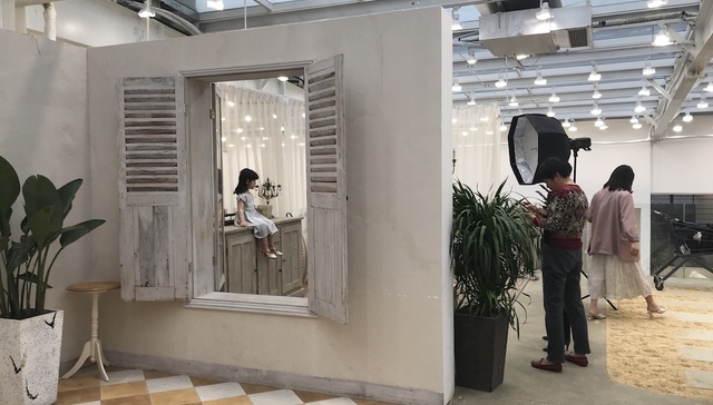 “童模妞妞事件”舆论发酵，线上在骂，线下一笑而过