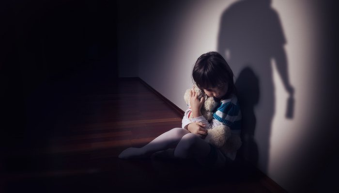 【界面晚报】“虐童”过后：湖州织里童模拍摄依旧 全国人大常委会将审议证券法修订草案