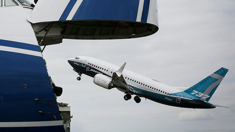 美国最大航空公司延长波音737MAX系列飞机停飞期限