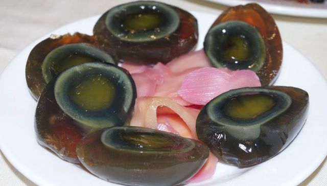 【天下奇闻】意警方没收中餐馆皮蛋称不适合人类吃 英国学者找到莎士比亚伦敦故居