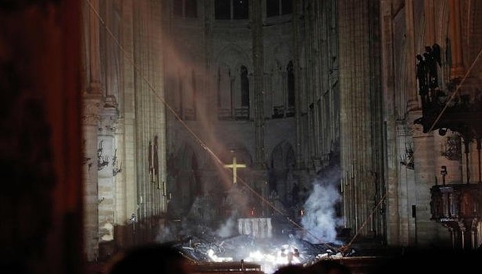 巴黎圣母院,大火,主楼,重建