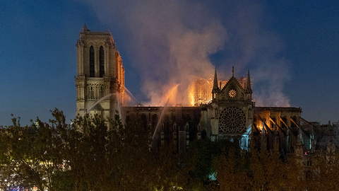 圆明园就巴黎圣母院大火发声：愿文物都能远离灾难，代代传承