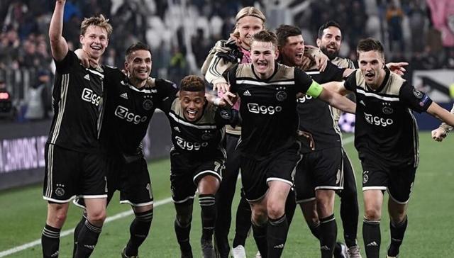 22年后重返欧冠四强，阿贾克斯用青春风暴降服C罗