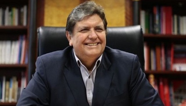 秘鲁前总统加西亚因受贿案被捕时自杀，抢救无效身亡