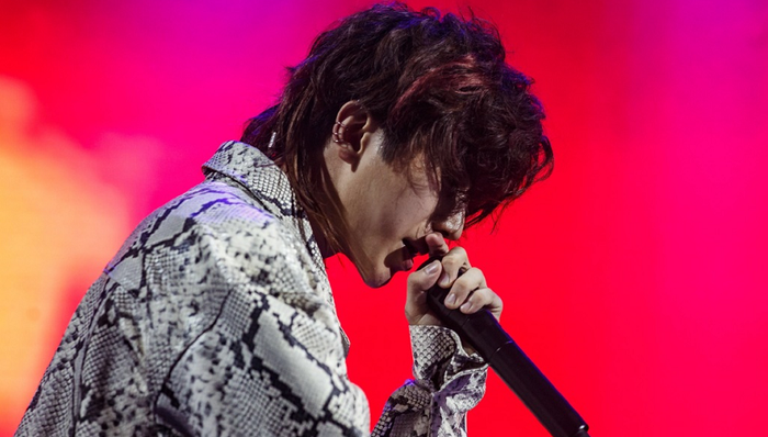 蔡徐坤,鬼畜,网络亚文化,视频上传,圈层,狗粉丝,视频片段,公众人物,圣地,球迷