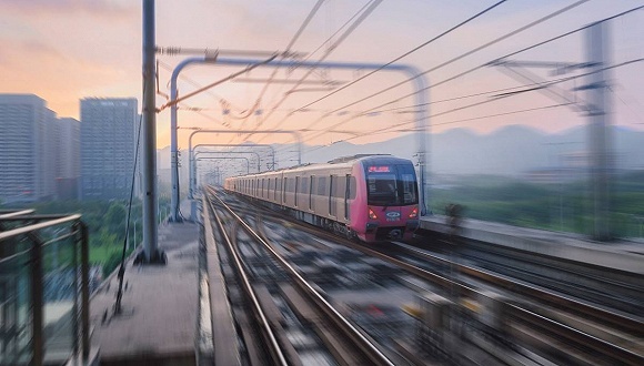 571万人次限买动车高铁票