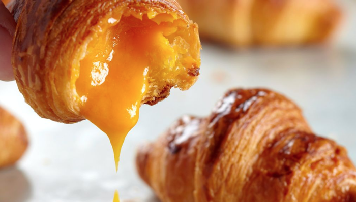 【特写】咸蛋黄口味爆款流行背后，靠的是什么神仙操作？