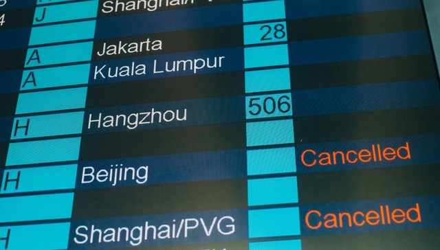 广州发布13年来最早暴雨红色预警信号，200航班受影响