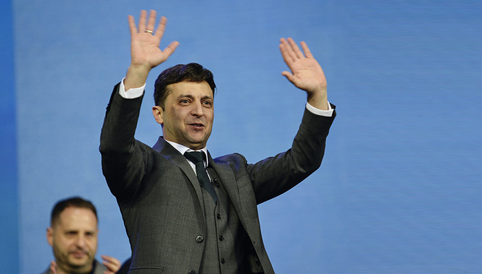 波罗申科承认败选，演员泽连斯基赢得乌克兰总统选举