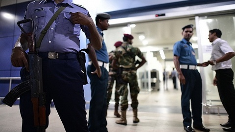 斯里兰卡爆炸案多名嫌犯在逃，袭击者普遍受过良好教育且经济独立