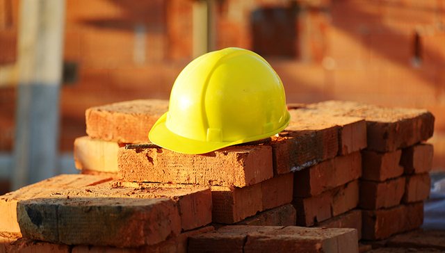 河北衡水一工地今晨发生事故，造成11死2重伤