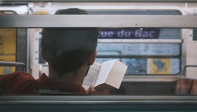 【一周新书推荐】即使面对死亡，也不得不“诗意地栖居”