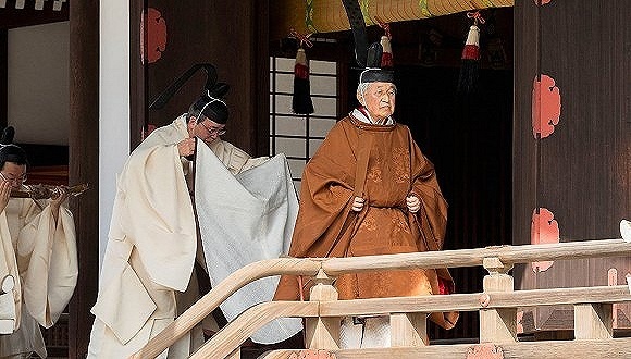 日本天皇