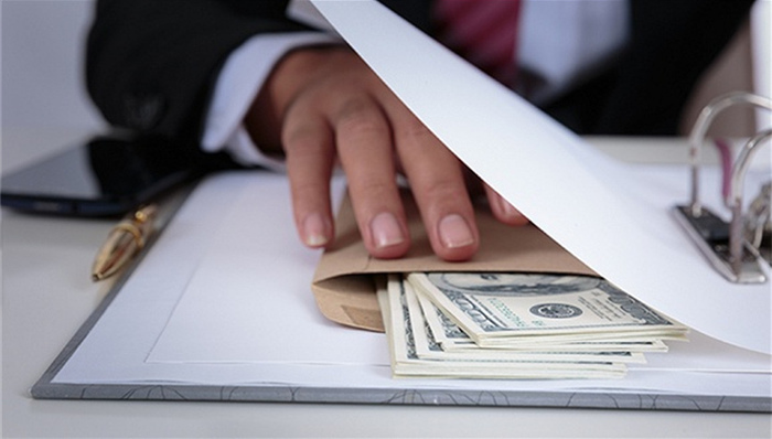 吴福康,工伤赔偿,黄斗荣,雷继策,玉环市,差价,仲裁调解,合作,劳动仲裁,伤残赔偿金