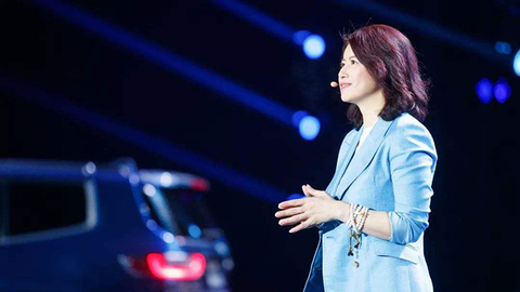 【独家】前FCA首位女性高管、广汽菲克总裁郑杰驶离汽车行业，即将加盟华住集团