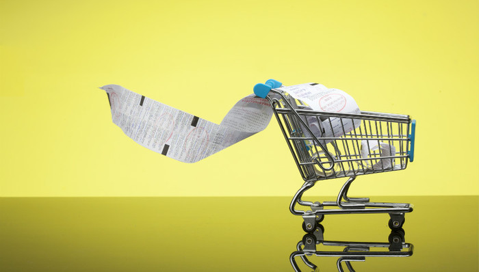 一季度对经济增长贡献率超百分之六十五，我国消费“主引擎”动力强