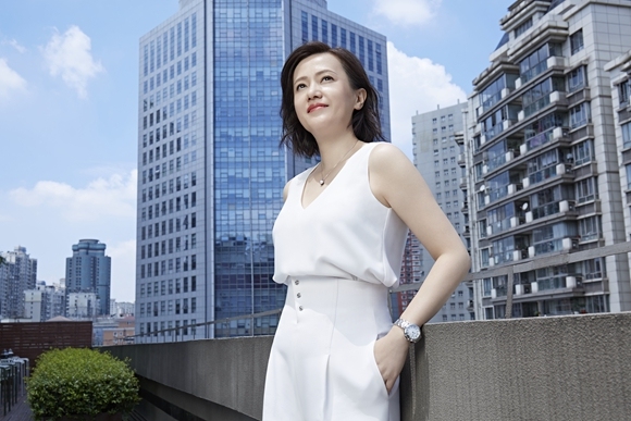 【财经正对面】翁文芝：玫琳凯的“丰富女性人生”不仅仅是“优秀”