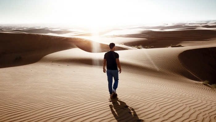 DST,雷军,米尔纳,净值人士,款智能手机,个性化推荐,互联网巨头,互联网泡沫,互联网服务,互联网企