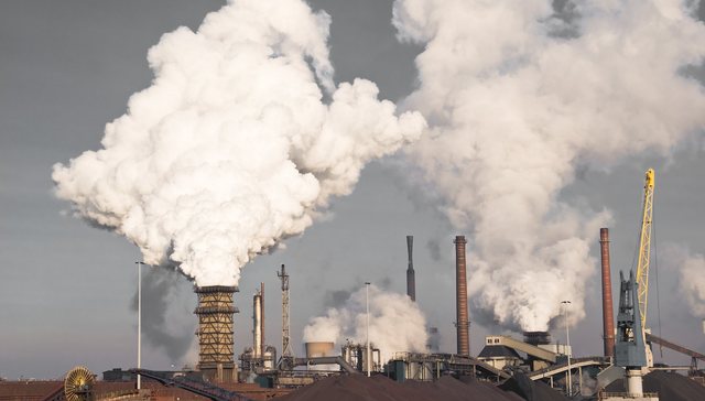 地球二氧化碳达人类史上最高水平，全球经济重拾增长加速排放
