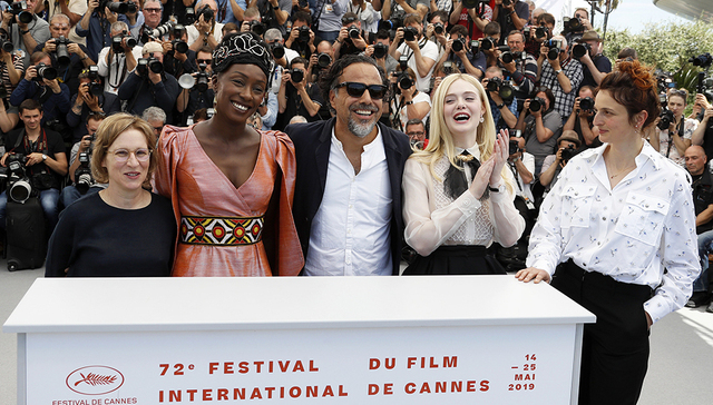 戛纳电影节开幕：虚假的新鲜感，真实的老传统