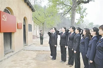 人民,苏家庄,人民调解员,法院院长,法院系统,赶考,庭长,进京赶考,一乡一庭,两个务必