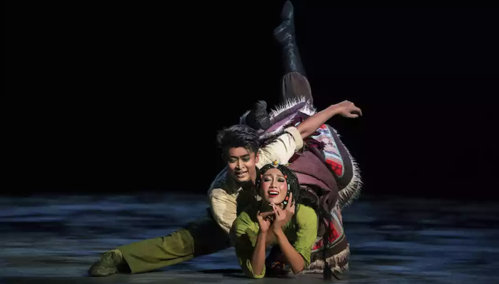 天路,青藏铁路,青藏铁路建设,筑路,恢弘,青藏高原,现实题材,玛尼石,索朗,春种