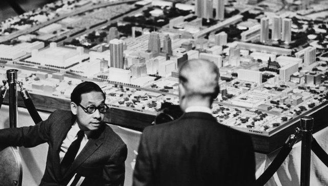 二十出头的贝聿铭认为格罗皮乌斯说的不对，而今他们都进入了建筑史