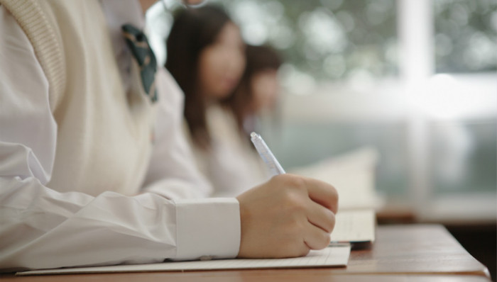 地方新闻精选|湖北经济学院回应“多人考研成绩出错”：严肃处理，认真整改