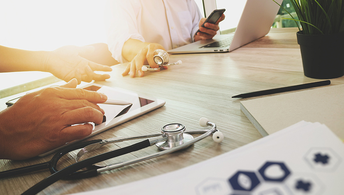 李克强：以更大力度更有效举措推进医改各项工作