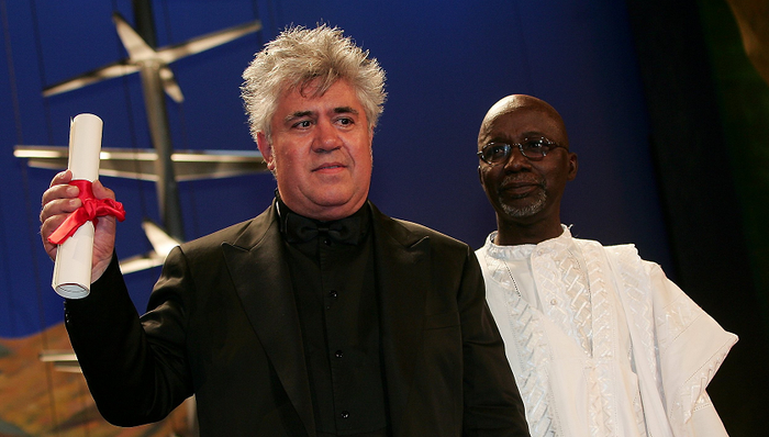 阿莫多瓦,萨尔瓦多,影片,美剧,中景镜头,金棕榈,无冕之王,母亲,痛苦与荣耀,回归