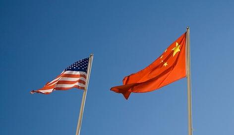 “贸易战不能解决问题，只能导致两败俱伤”——访全国政协经济委员会副主任刘世锦