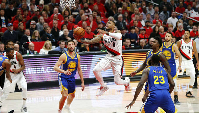 【体育晚报】苏杯大马逆转印度 勇士连续五年进军总决赛