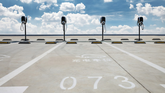 未来充电15分钟行驶300公里 新能源汽车高增长带动快充桩建设