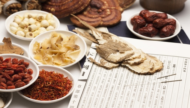 电商平台售卖中草药乱象调查：大多没有从业资格，以“祖传偏方”为噱头